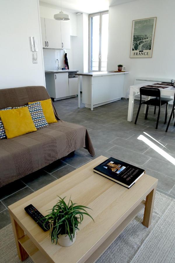 Maison Carree/Coeur Historique De Nimes - Superbe Appt 55M² Bagian luar foto