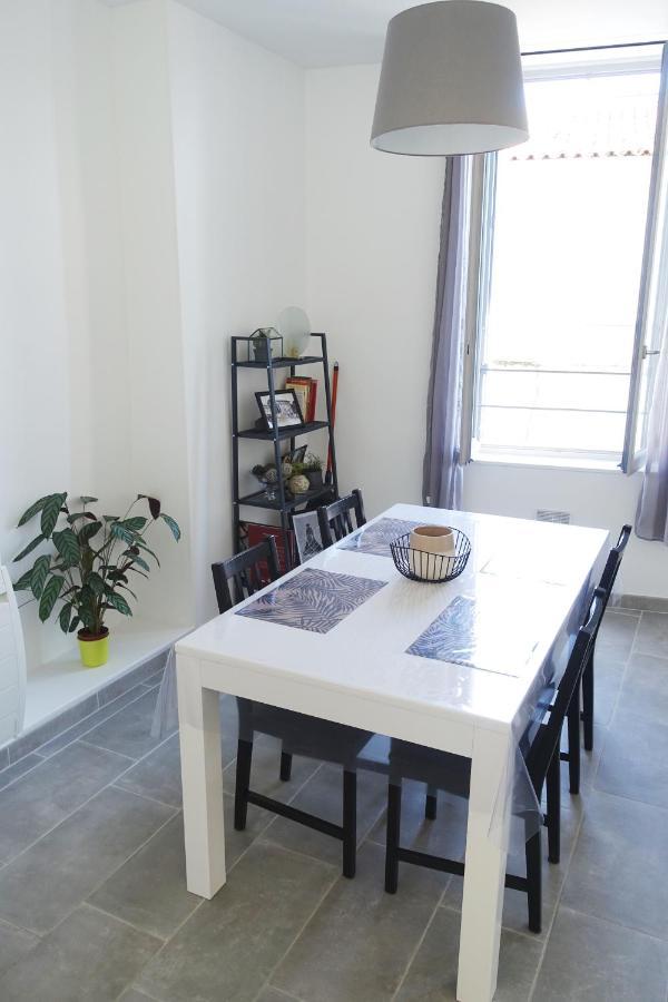Maison Carree/Coeur Historique De Nimes - Superbe Appt 55M² Bagian luar foto
